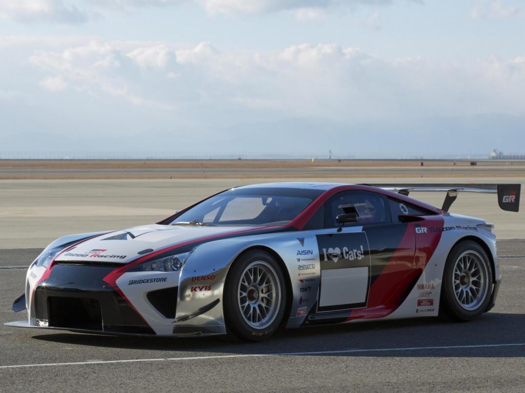 gazoo_racing_lexus_lfa_24-hour_nuerburgring_1.jpg