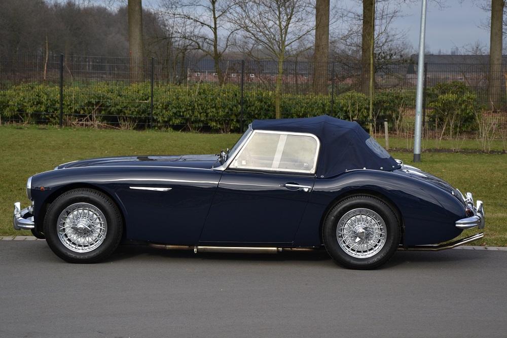 1959 Austin-Healey 100-6 BN4 (0000379-12).jpg