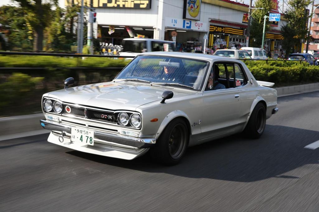 1971-Nissan-Skyline-2000-GT-R-front-three-quarters-in-motion.jpg