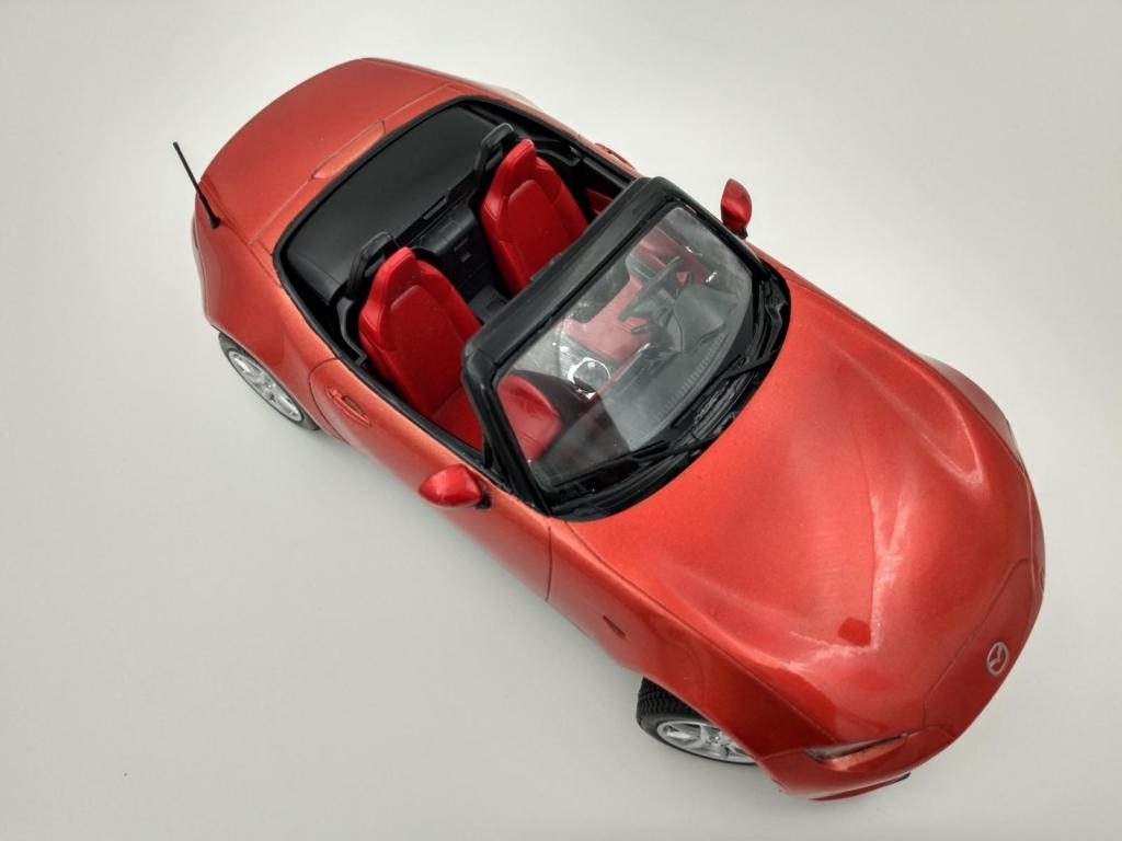 21_Mazda_MX-5_(Tamiya_24342).jpg