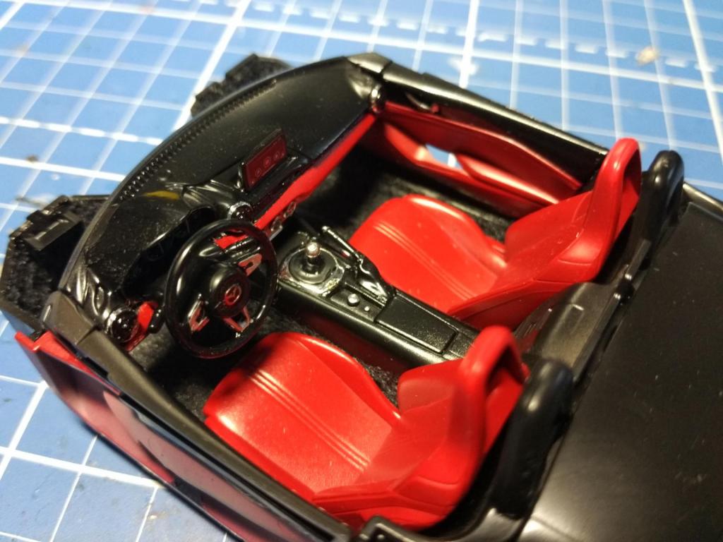 4_Mazda_MX-5_(Tamiya_24342).jpg