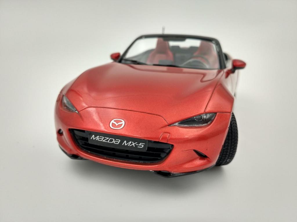 7_Mazda_MX-5_(Tamiya_24342).jpg