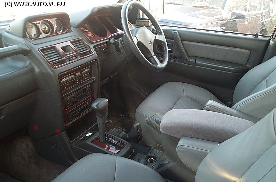 mitsubishi_pajero_4614.jpg