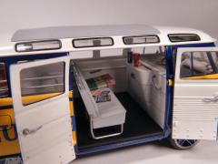 Samba Bus Lufthansa Revell 1/24