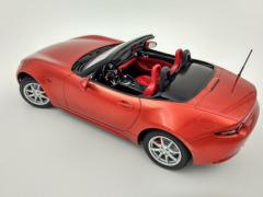 11_Mazda_MX-5_(Tamiya_24342).thumb.jpg.69ccb768e74e5ef9ac816489f898d540.jpg