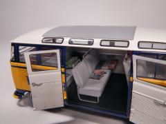 Samba Bus Lufthansa Revell 1/24