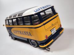 Samba Bus Lufthansa Revell 1/24