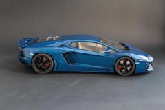 Lamborghini Aventador LP700-4