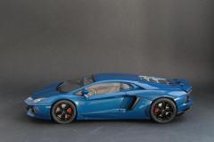 Lamborghini Aventador LP700-4