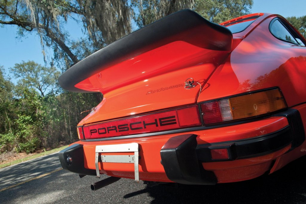 1976 Porsche 934 Turbo RSR FIA GR4 014.jpg