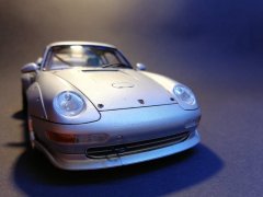 orsche 911 GT2 Road Version