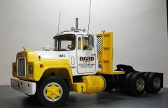 Mack R685ST