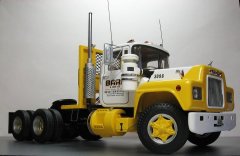 Mack R685ST