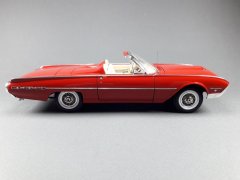 Ford Thunderbird 1962 (AMT) 1:25