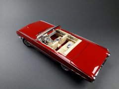 Ford Thunderbird 1962 (AMT) 1:25