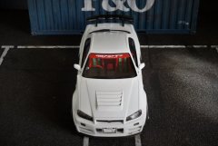 Nissan Skyline GT-R R34 Pearl White