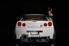 Nissan Skyline GT-R R34 Pearl White