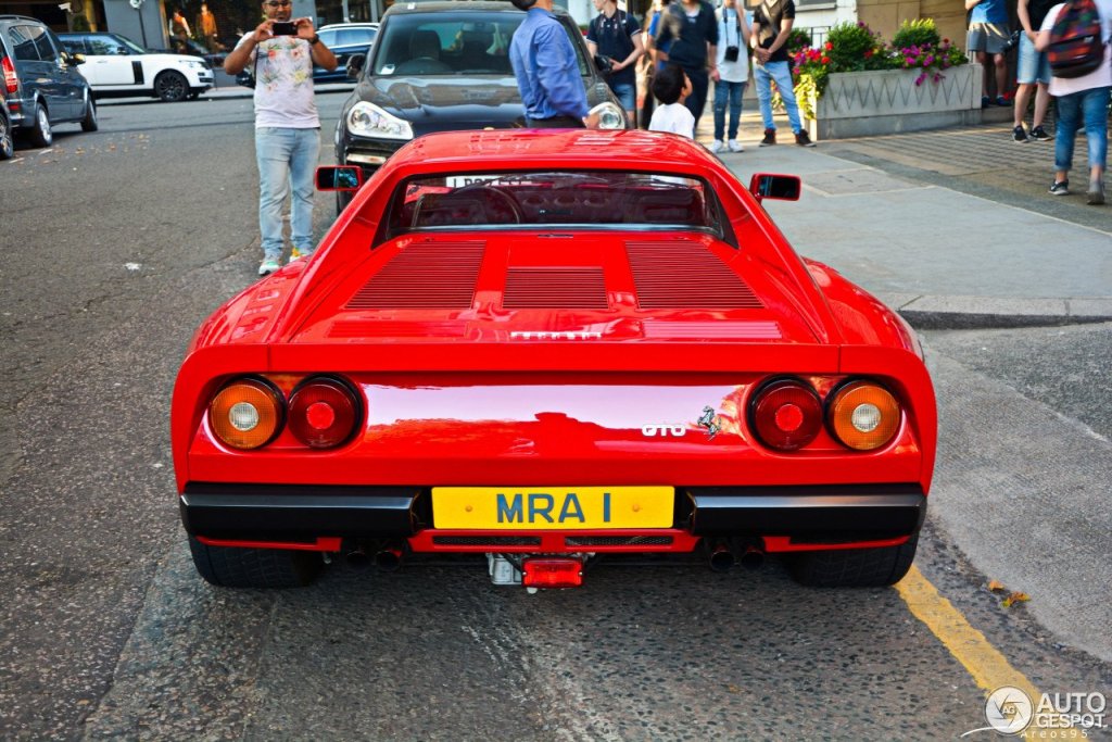 ferrari-288-gto-c711714112016212028_5.jpg