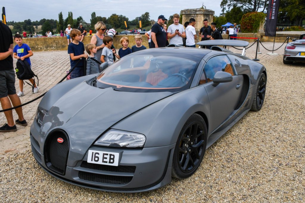 03_Bugatti.jpg