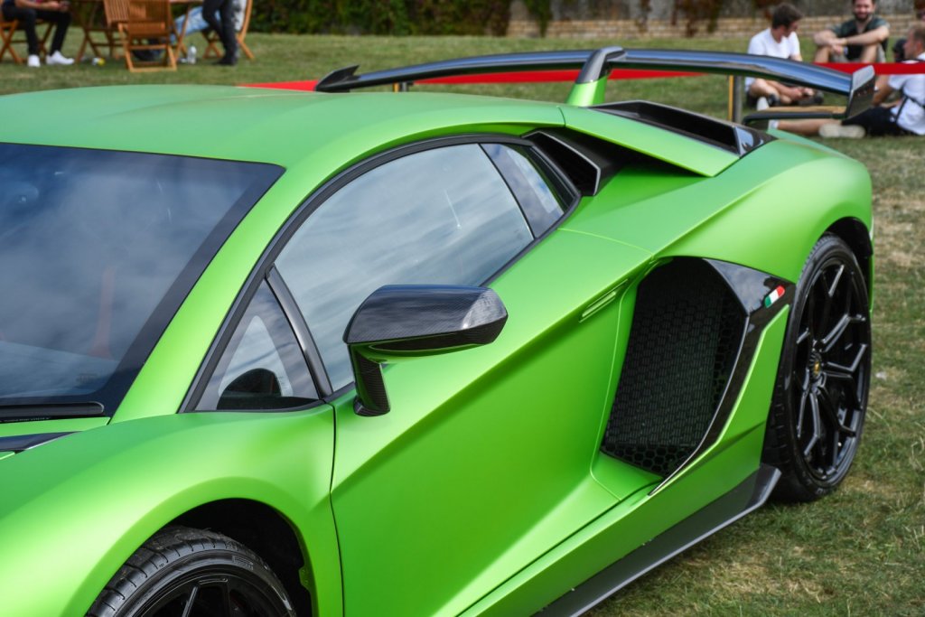 05_Lamborghini.jpg