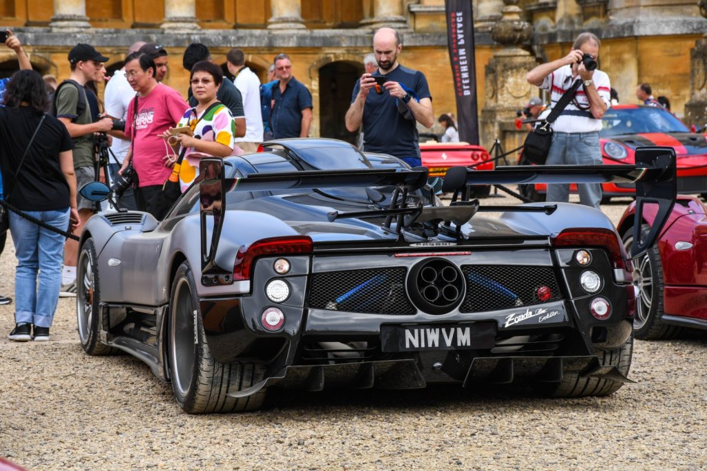 10Pagani_Zonda.jpg