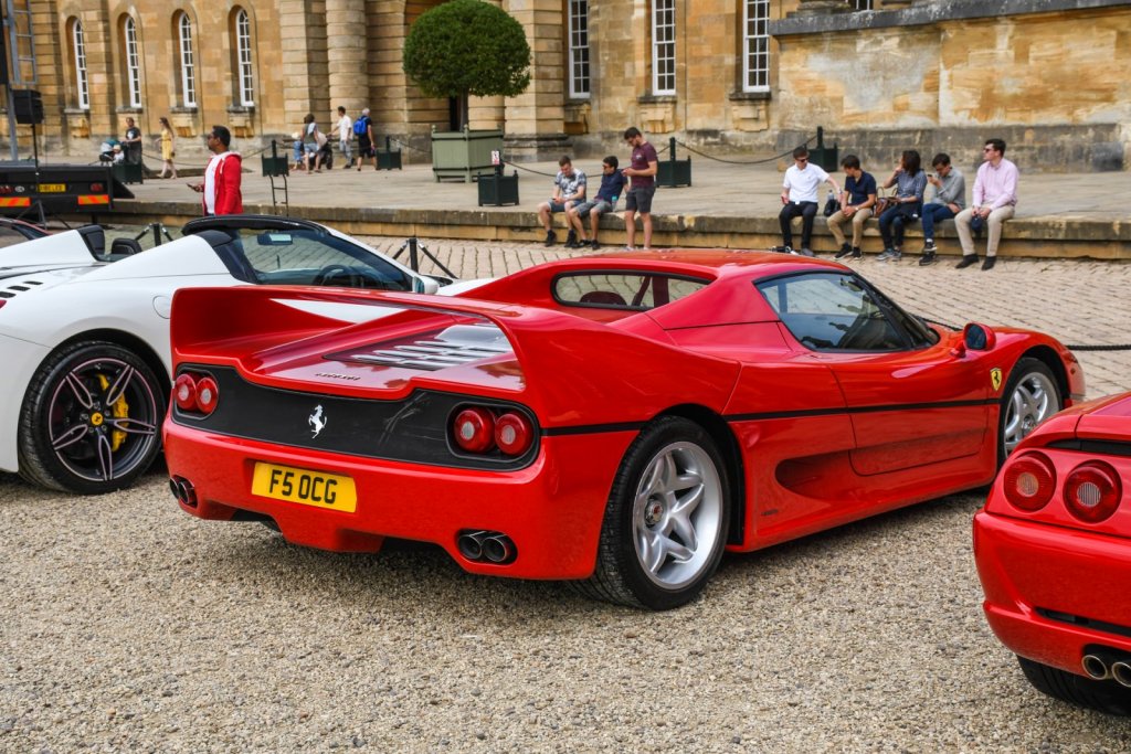 36_Ferrari_F50.jpg