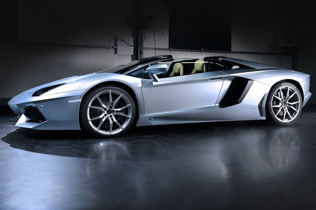 2013_aventador_lp700_roadster_23.jpg
