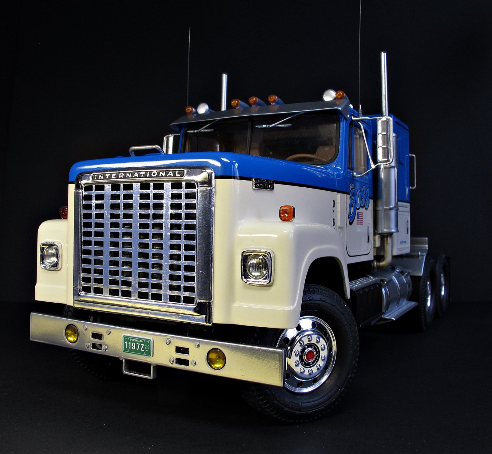 International Transtar 4300 Eagle ( AMT) - Готовые модели - ScaleCustoms