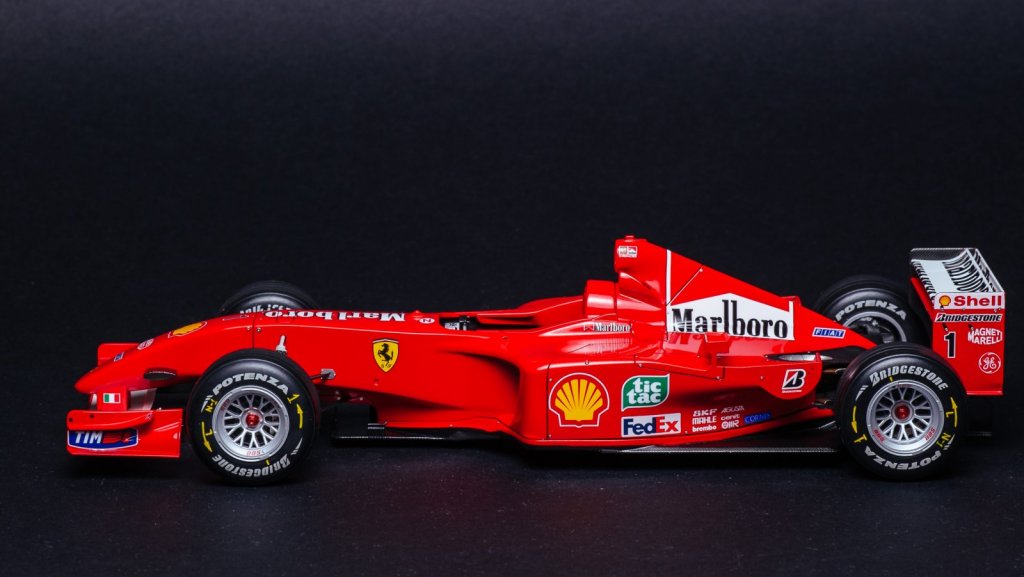110_Ferrari_F2001.jpg