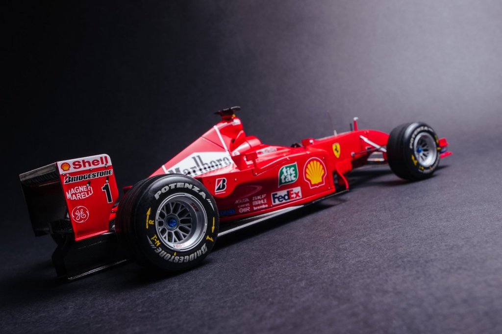 127_Ferrari_F2001.jpg