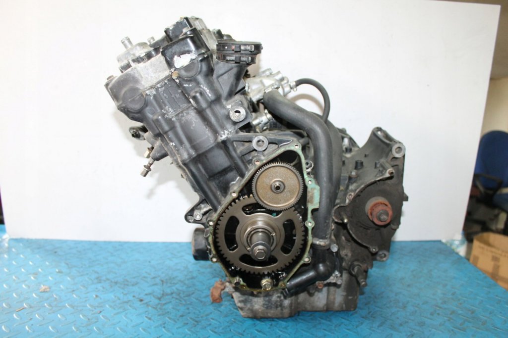 HONDA-CBR-1100-XX-96-06-SILNIK-GWARANCJA-WTRYSK.jpg
