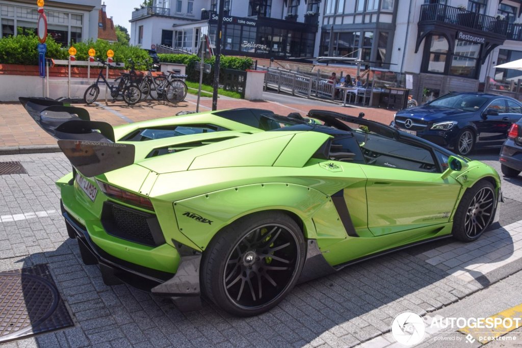 lamborghini-aventador-lp700-4-roadster-liberty-walk-lb-performance-wide-body-c143303012020184805_5.jpg