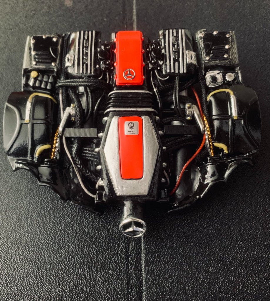 MY SLR - Maisto (8) .JPG