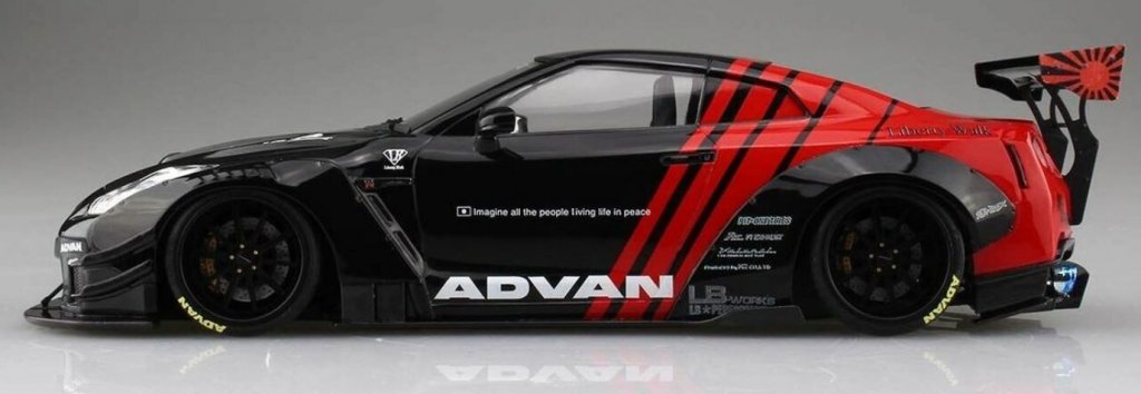 aoshima-55922-nissan-gt-r-r35-libertywalk-advan-1-24-kit-1377x475.jpg