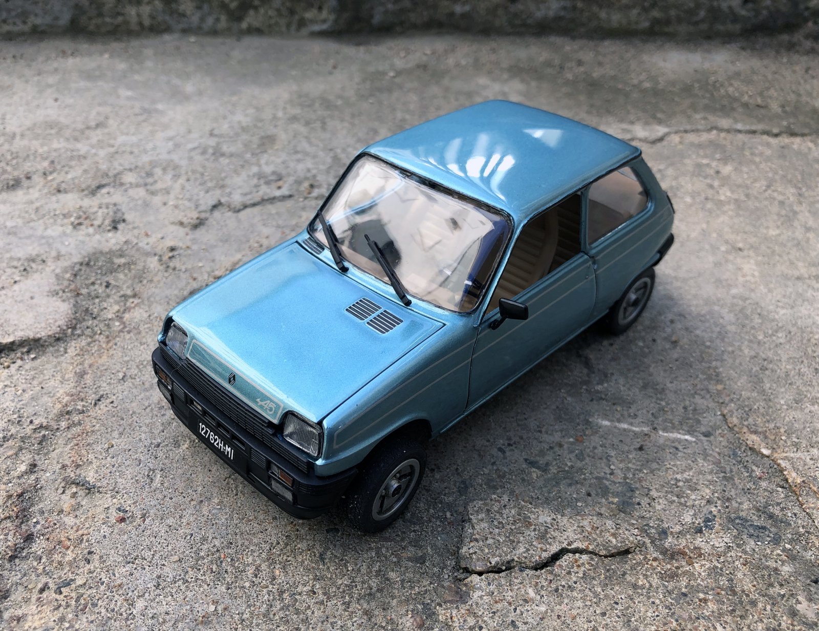 [Italeri] Renault R5 Alpine