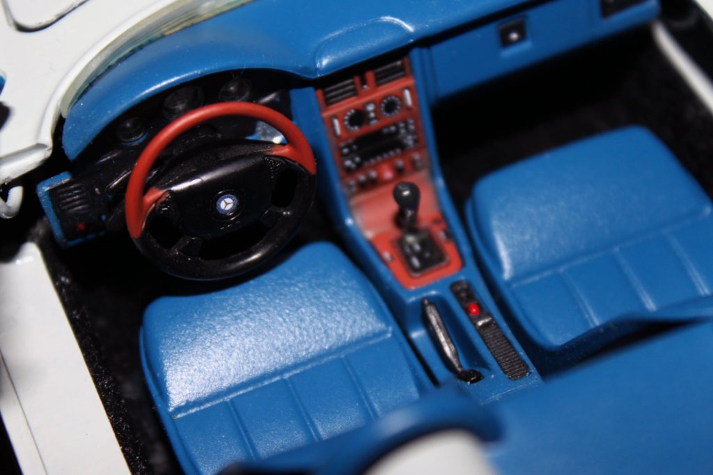 Mercedes-Benz SL300 (23).jpg