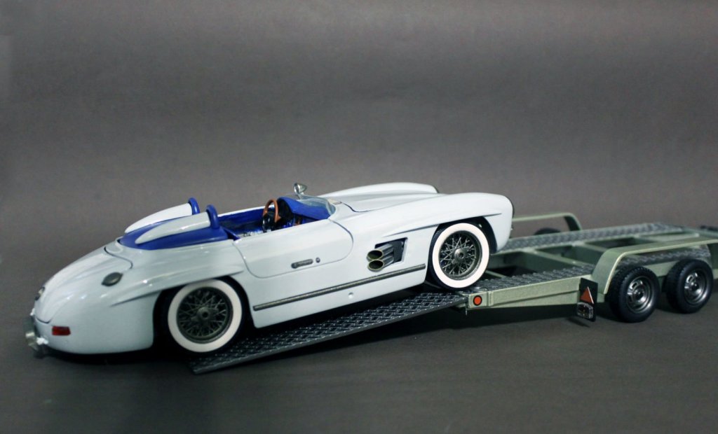 Mercedes-Benz SL300 (8).jpg