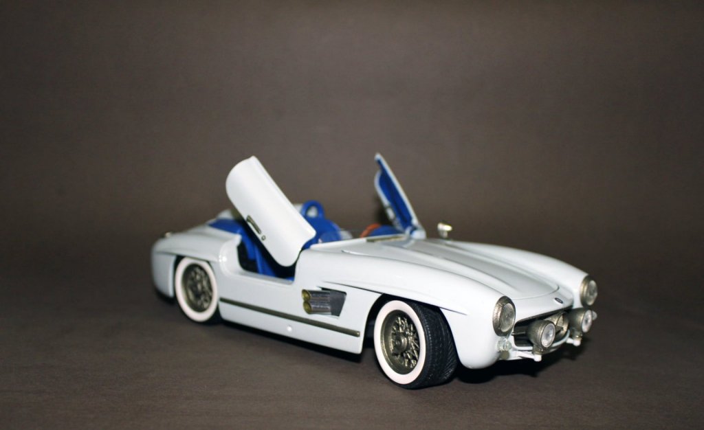 Mercedes-Benz SL300 (19).jpg