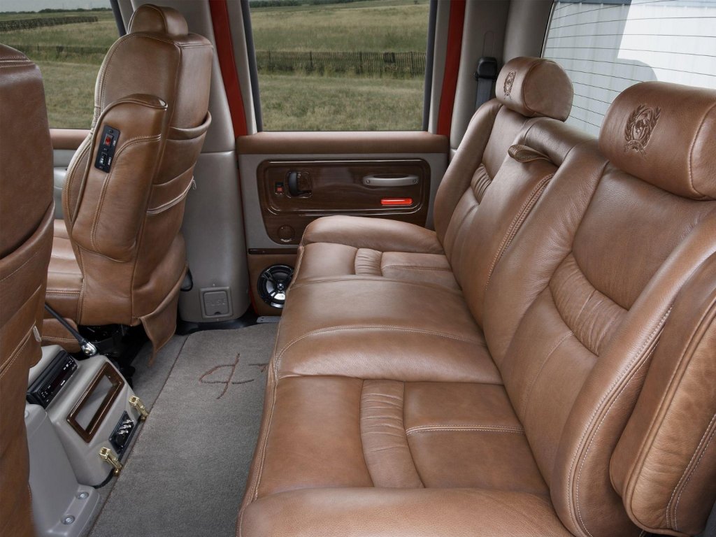 2006 Chevrolet Kodiak C4500 Crew Cab Pickup 004.jpg