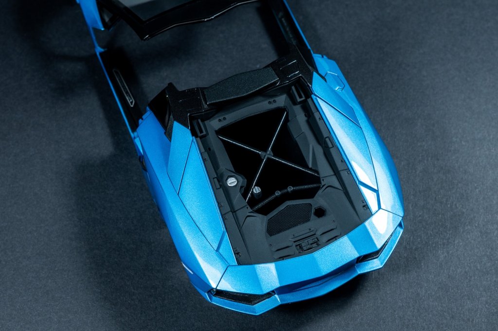 063_Lamborghini Aventador LP700-4 Roadster.jpg