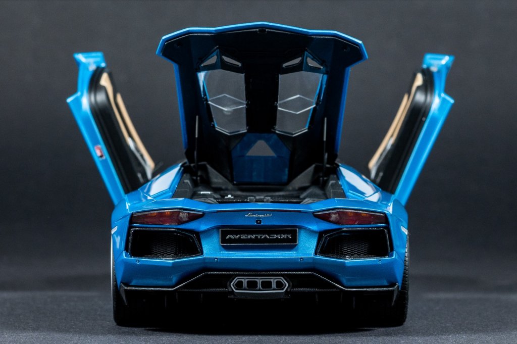 081_Lamborghini Aventador LP700-4 Roadster.jpg