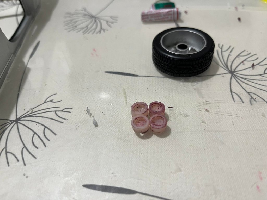 wheel suport (1).jpg