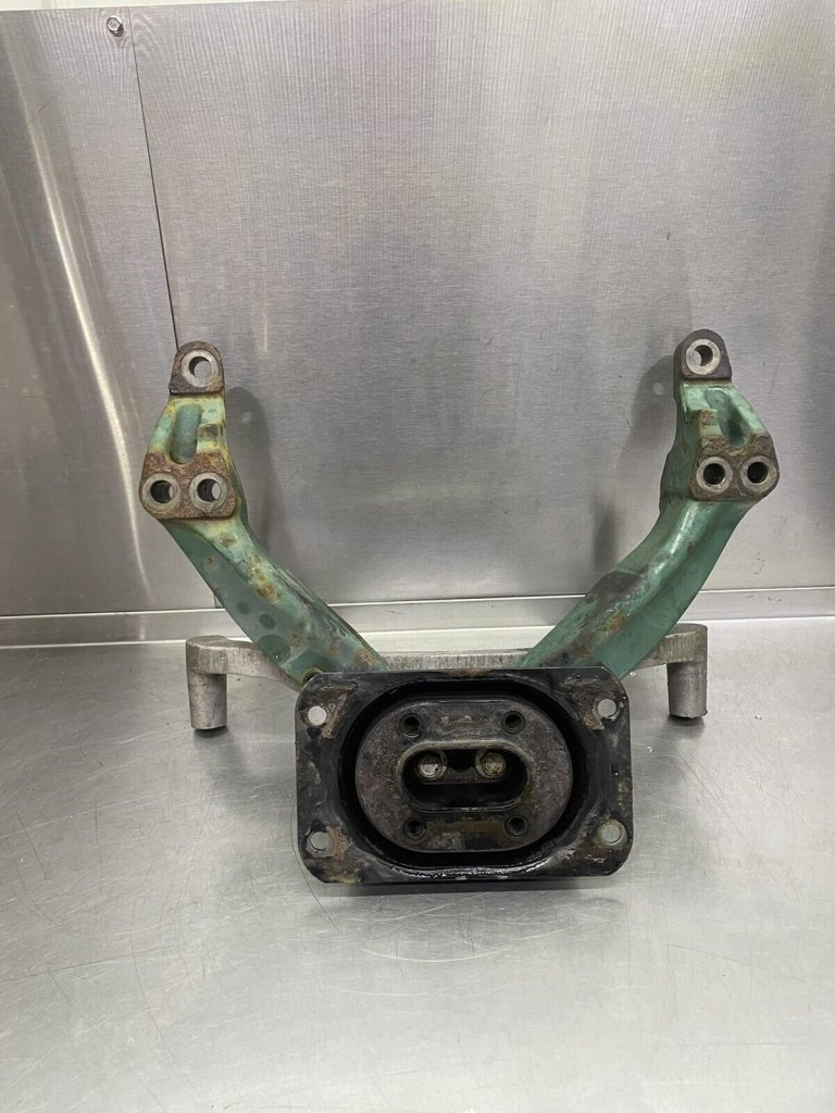engine mount 04.jpg