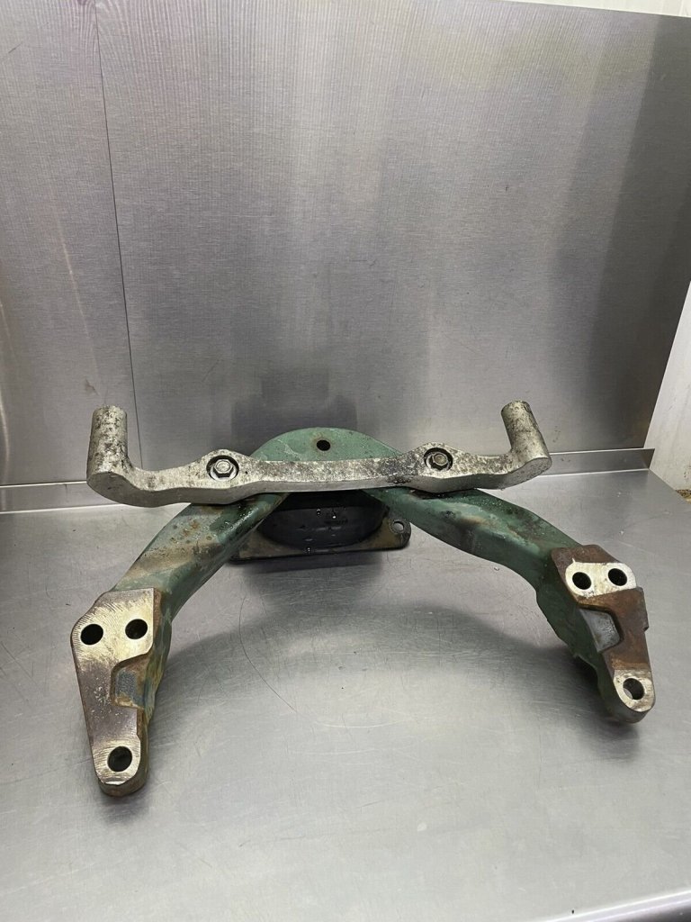 engine mount 03.jpg