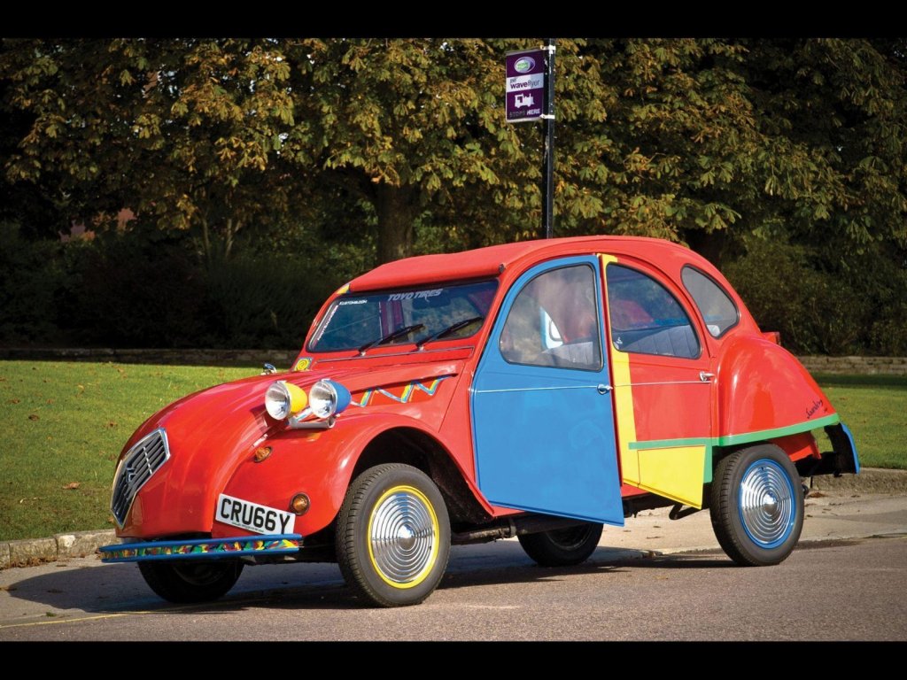 1983 Citroen 2CV6 Picasso Citroen by Andy Saunders 008.jpg