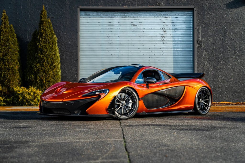 Mclaren P1.jpg