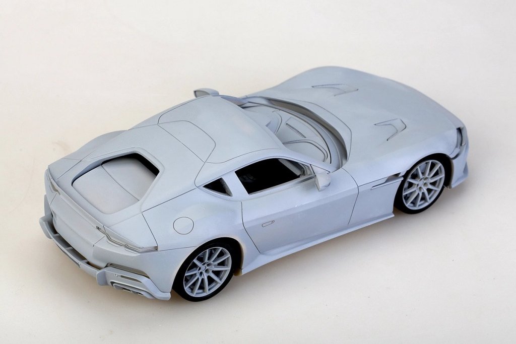 1_24_scale_model_car_kit_Ferrari_12_Cilindri_Alpha_Model_1752047580056_11.jpg