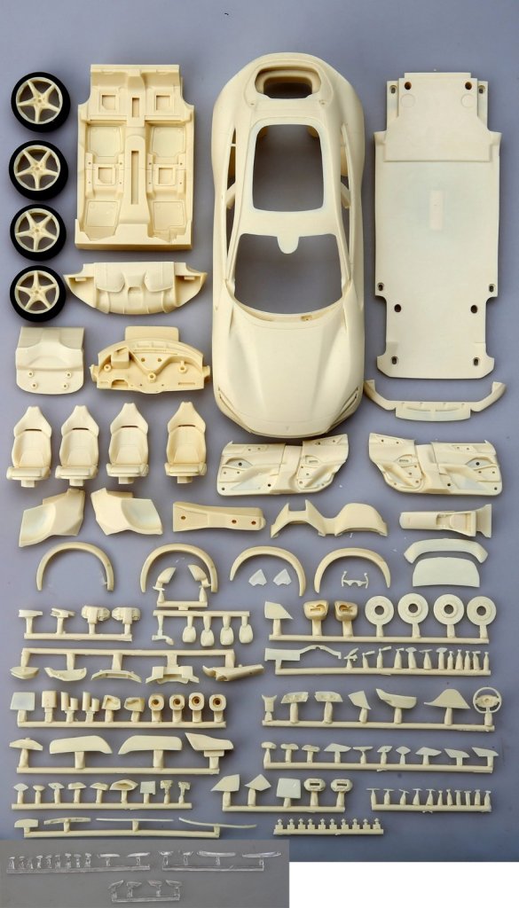 1_24_scale_model_car_kit_Ferrari_Purosangue_Alpha_Model_1765183206076_1.jpg