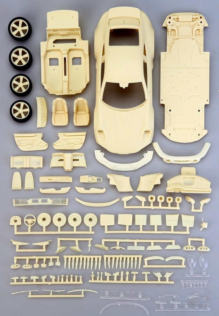 1_24_scale_model_car_kit_Porsche_911_992_Sport_Classic_Alpha_Model_1770020842196_1.jpg