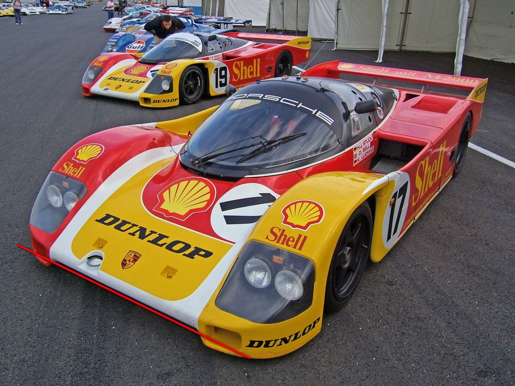 Porsche_962_1988_Le_Mans_at_Silverstone_2007.JPG